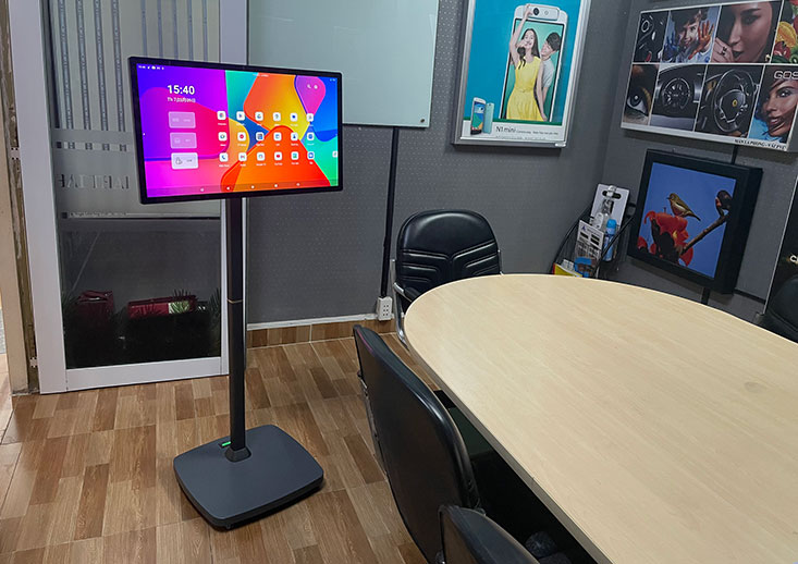 màn hình cảm ứng chân di động 27inch