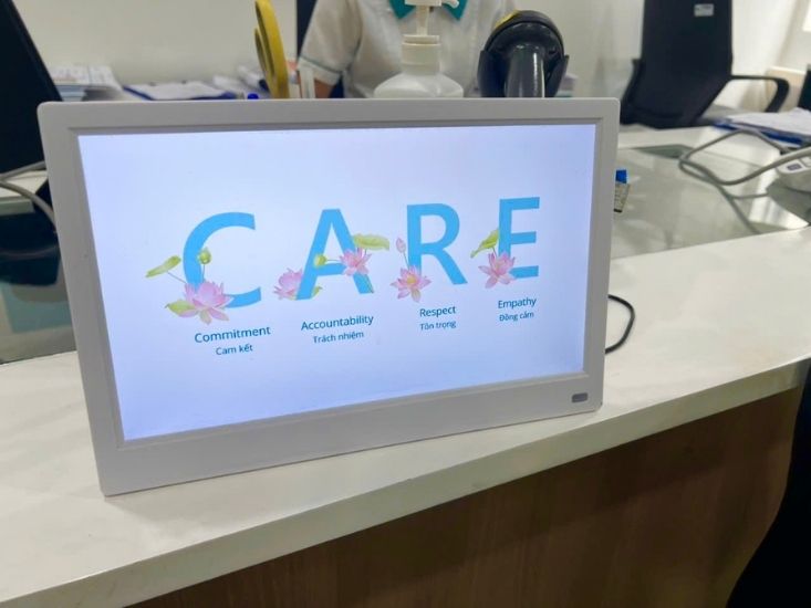 màn hình quảng cáo LCD để bàn