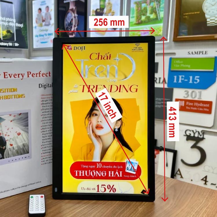 Màn hình quảng cáo LCD 17inch để bàn là gì?