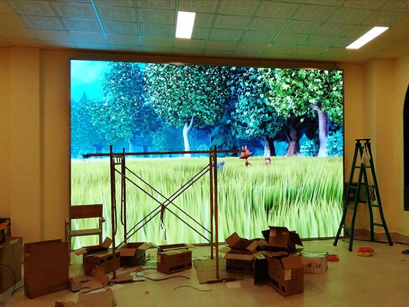 Màn Hình Quảng Cáo LED P2.5 Trong Nhà